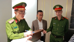 Công an phường Ba Đình quyết liệt trong kiểm soát cư trú